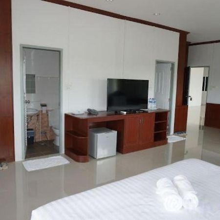 Oyo 75394 Sakthong Grand Hotel Chiang Khong Exterior foto